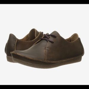 Clarks Artisan Deep Brown Leather Lace Up Shoes Women’s Size 8